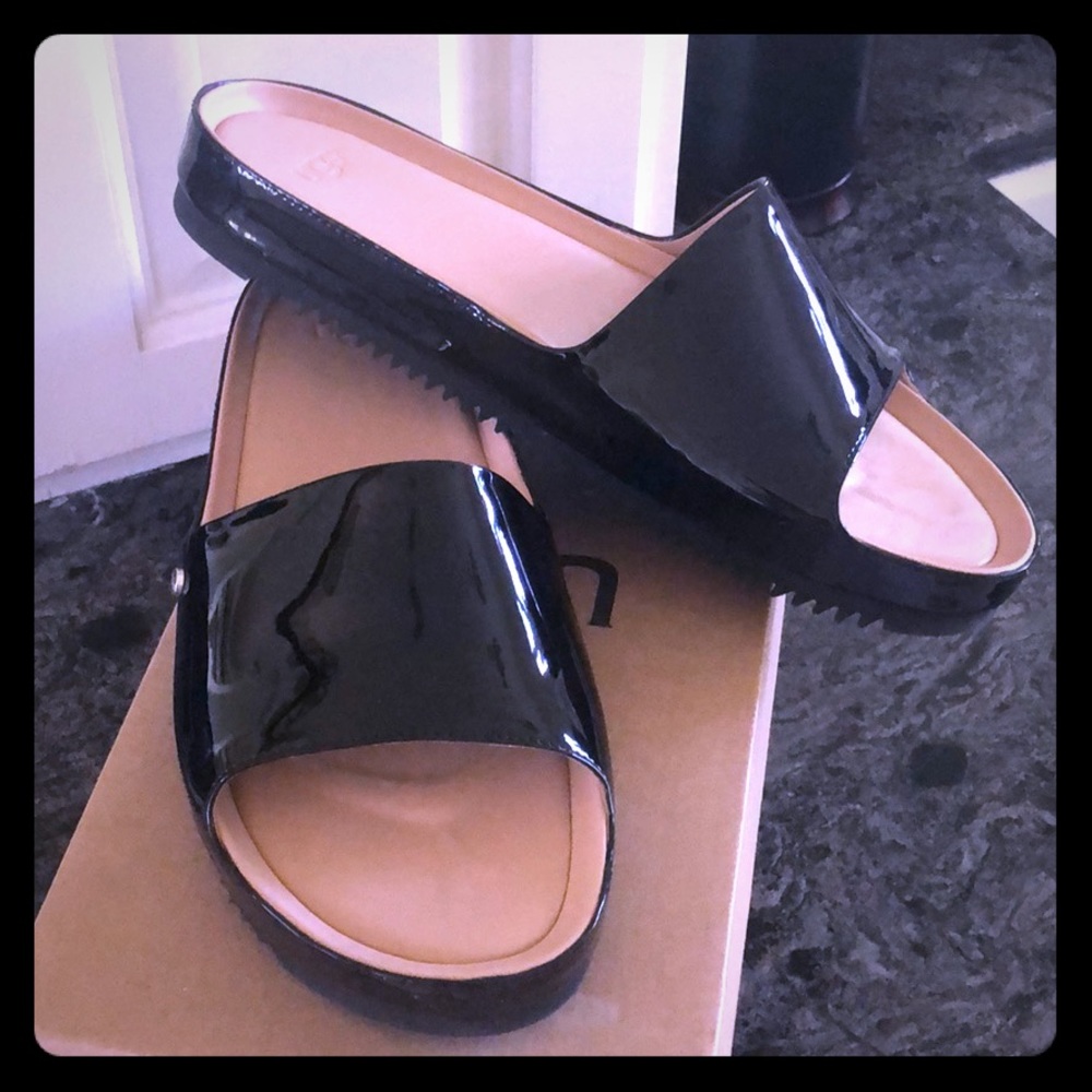 Ugg Slides